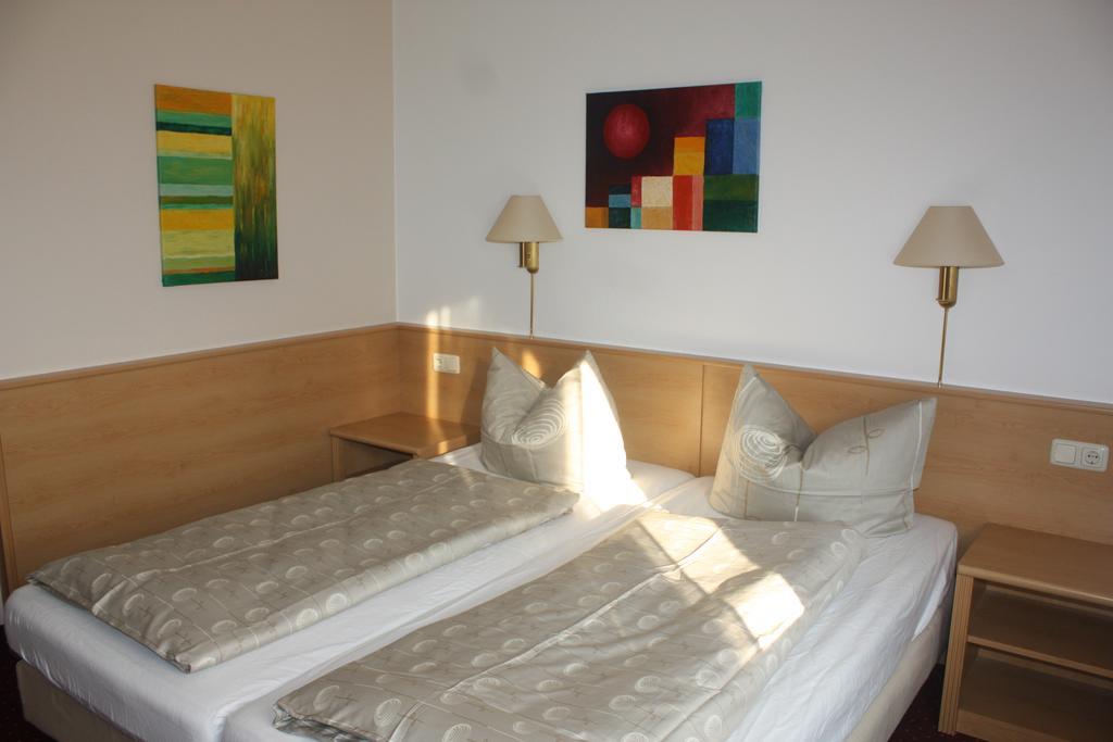 Landhotel Garni Am Muehlenwoerth Tauberbischofsheim Buitenkant foto