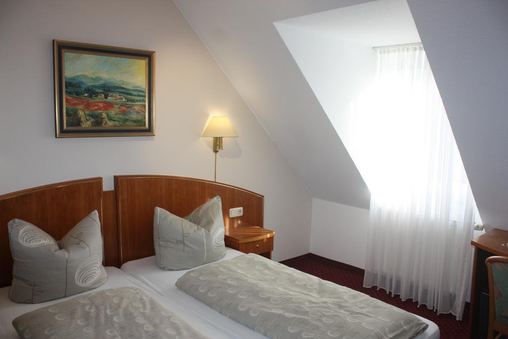 Landhotel Garni Am Muehlenwoerth Tauberbischofsheim Buitenkant foto