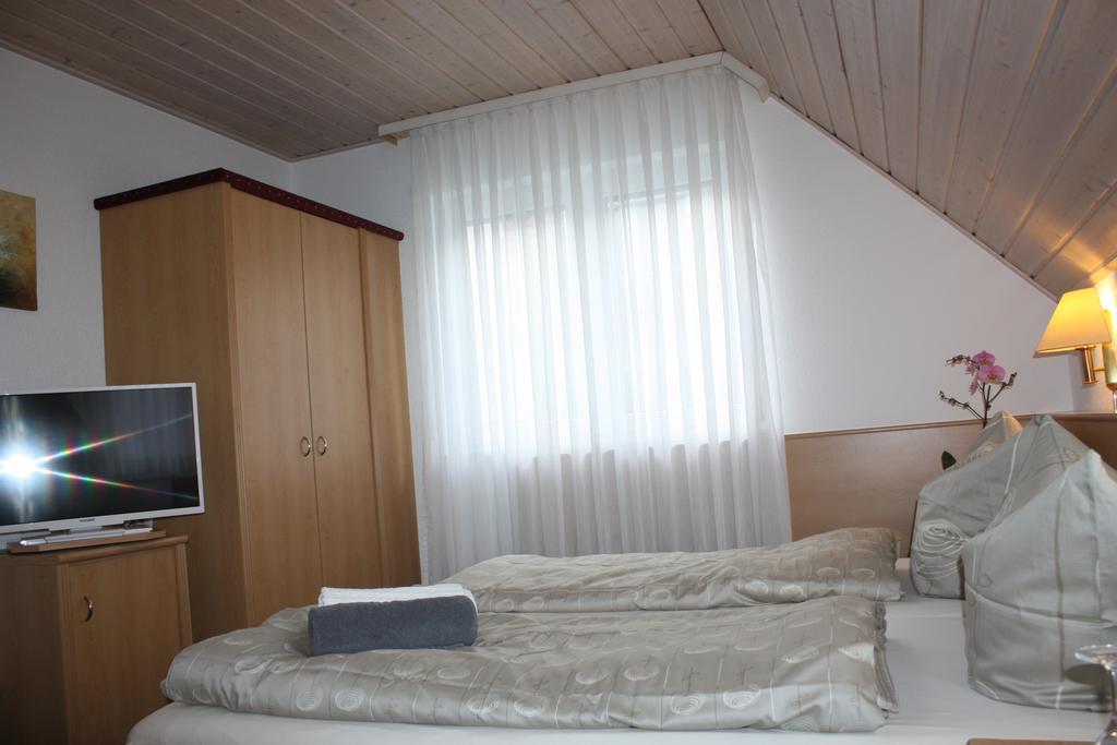 Landhotel Garni Am Muehlenwoerth Tauberbischofsheim Buitenkant foto